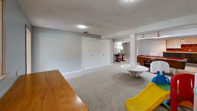 1729 S 76th Ave, Omaha, NE 68124 - photo 2