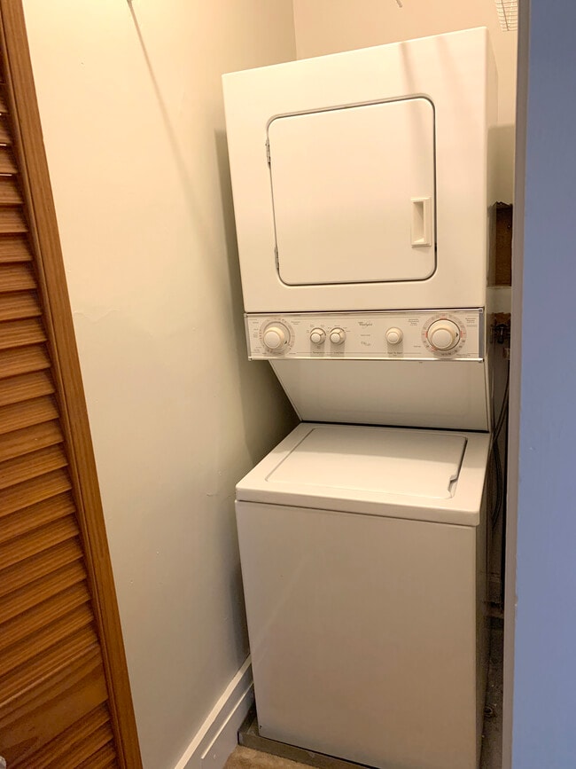 In-unit washer & dryer