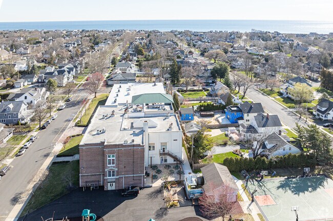 After finishing HW Mountz School in Spring Lake, most students attend Manasquan High School.