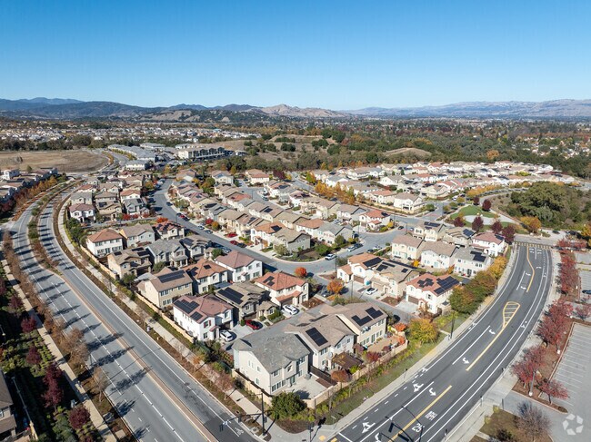 Nestled by the Gabilan foothills, Gavilan Hills blends nature and suburban charm.