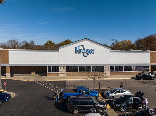 The community of Owensville has easy access to their local Kroger store.