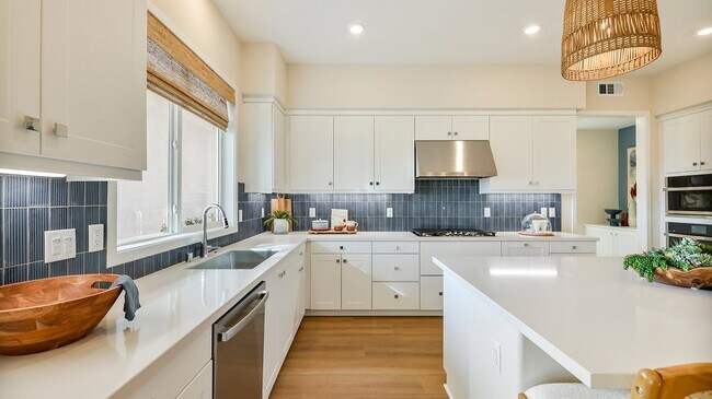 449 Mulligan, Irvine, CA 92618 - photo 4