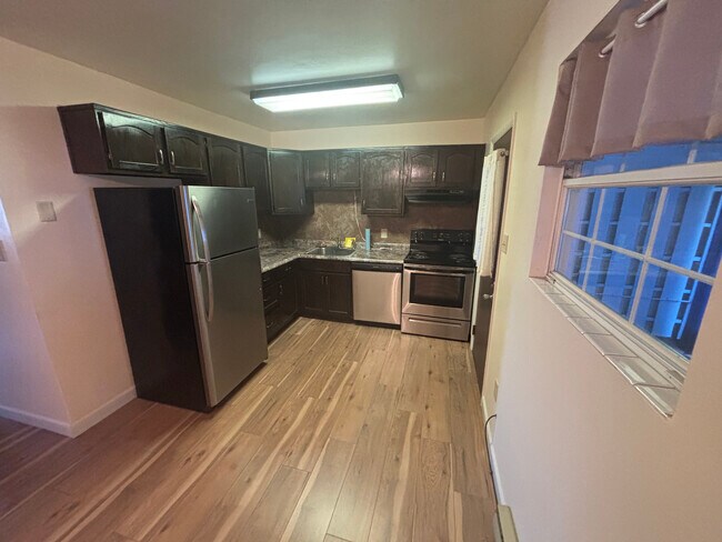 56 Saratoga Ct, Wilkes Barre, PA 18702 - photo 2