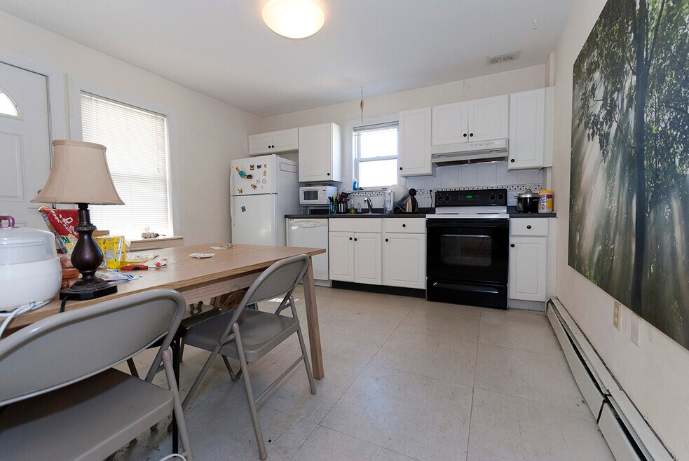 27 Ashford St unit 3, Allston, MA 02134 - photo 1