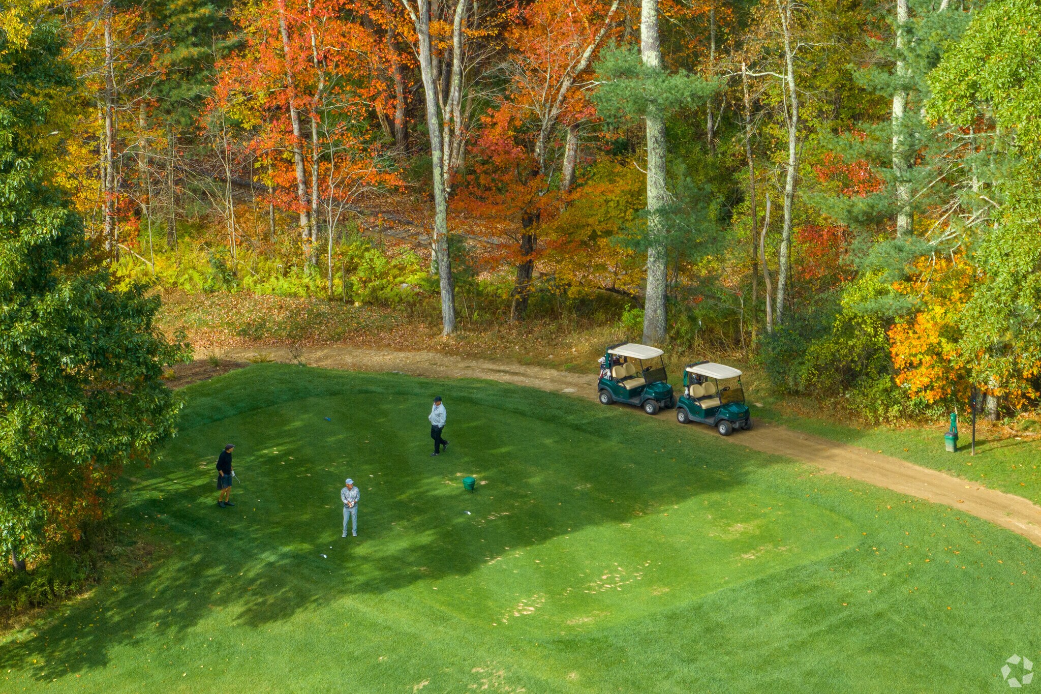 A round of golf is the perfect afternoon for some New Braintree golfers.