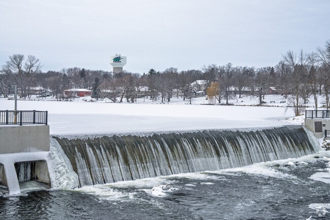 Melrose Lake provides a quiet setting for outdoor recreation.