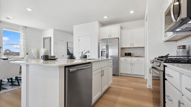 2606 Green Ash Ave unit 36037000, Shakopee, MN 55379 - photo 5