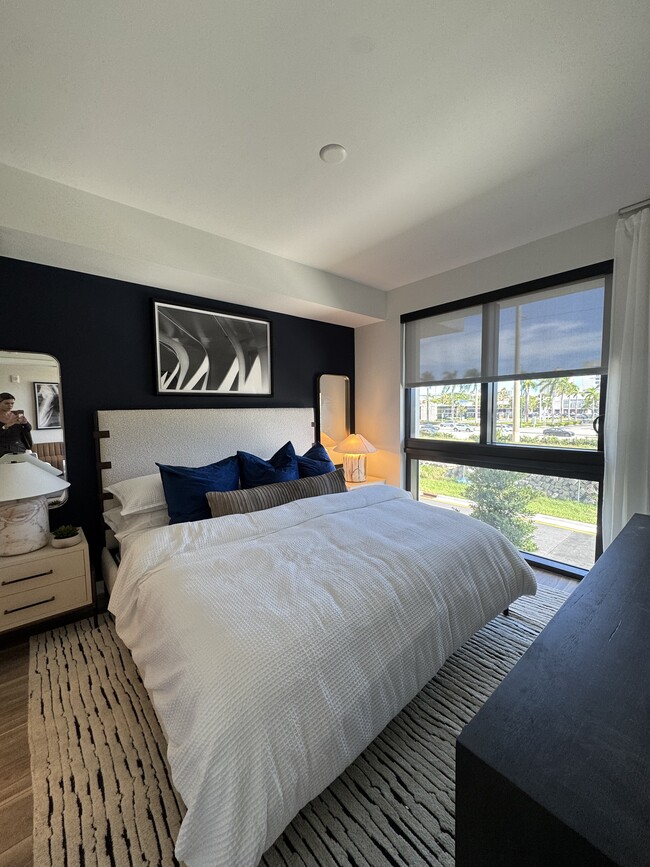 2460 NE 188th St unit 522, Miami, FL 33180 - photo 4