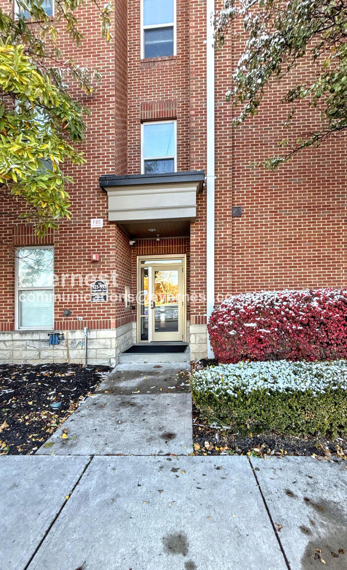 925 Ingleside Ave unit 311, Columbus, OH 43215 - photo 1