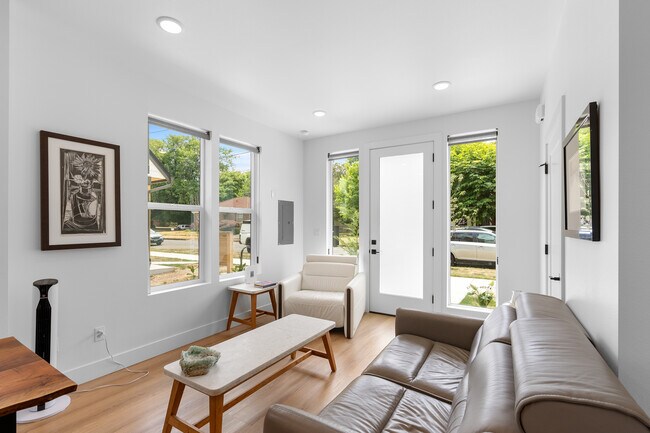 6201 N Amherst St, Portland, OR 97203 - photo 5