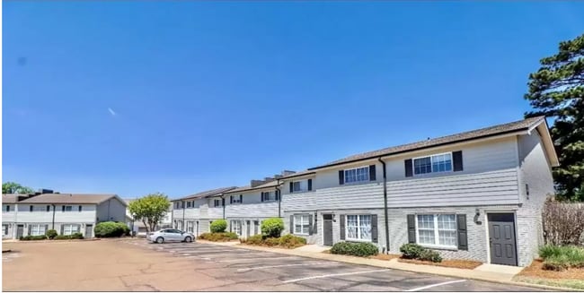 1800 Jackson Ave W unit 2, Oxford, MS 38655 - photo 2