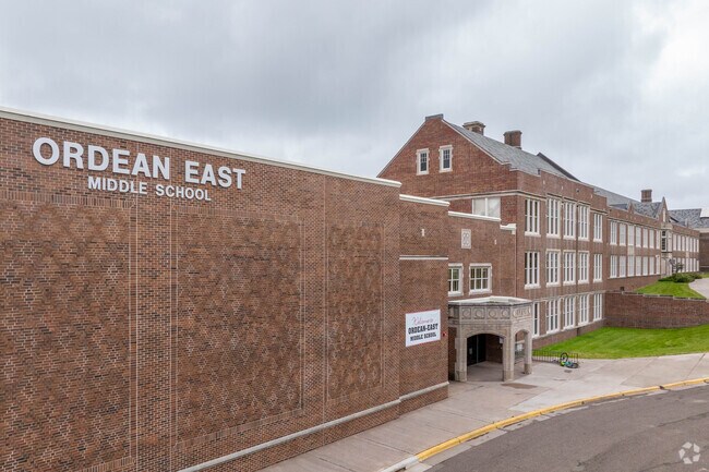 Ordean East Middle School is in Duluth, MN, serving 1,022 students in grades 6-8.