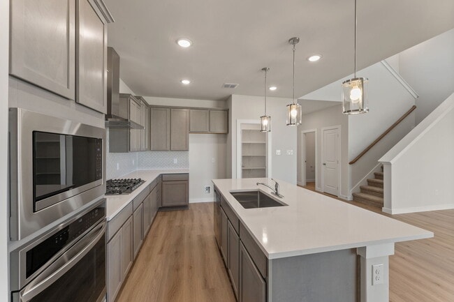 13538 Henri Castro Way, San Antonio, TX 78253 - photo 5