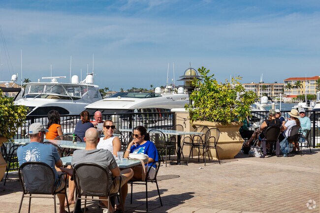 Marco Island dining and waterfront restaurants are close to Fiddler’s Creek.