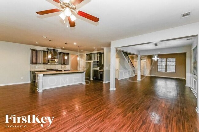 520 Palm Springs Cir, Fairburn, GA 30213 - photo 5