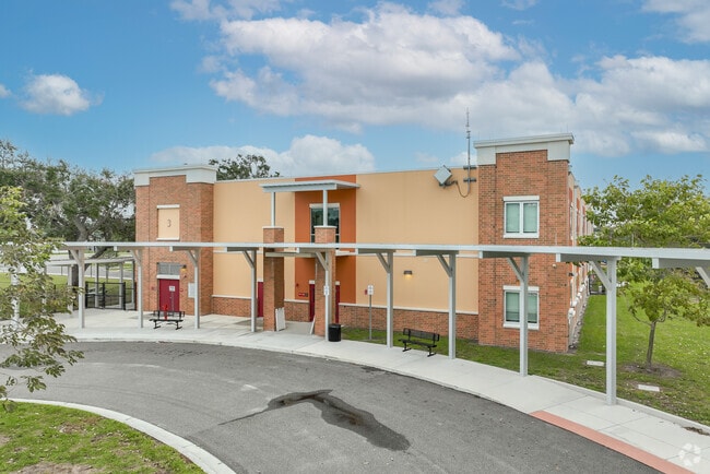 Winegard Elementary School is in the Orange County Public School System.