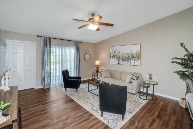 Redwood Findlay, Findlay, OH 45840 - photo 5