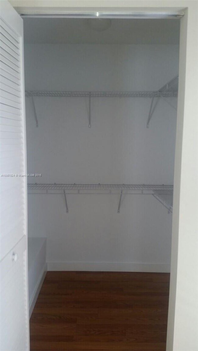 18429 NE 28th Ave, North Miami Beach, FL 33160 - photo 4