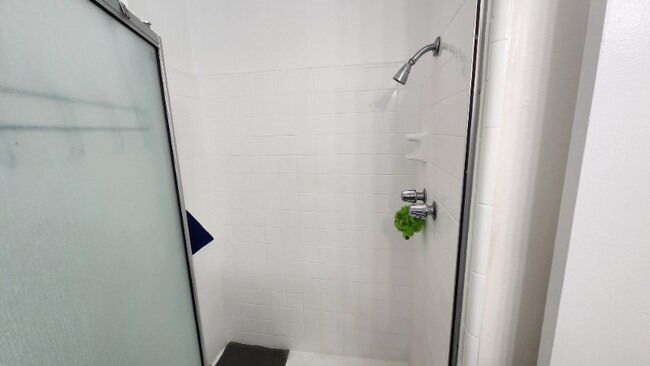 Burton Almont, Los Angeles, CA 90048 - photo 7