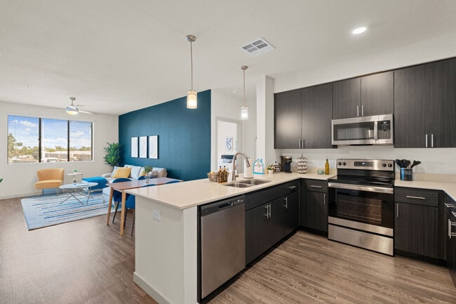 711 W Broadway Rd unit ID1366976P, Tempe, AZ 85282 - photo 7