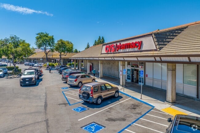 Southgate Shopping Center in Comanche California has major brands like CVS and Smart & Final.