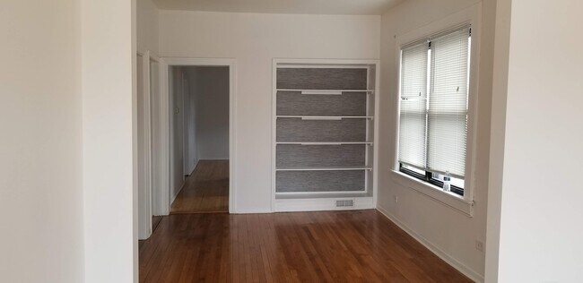 4417 N Keokuk Ave unit 1st floor, Chicago, IL 60630 - photo 7