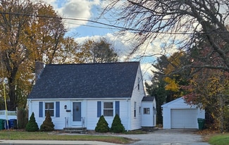 1162 Main Ave, Warwick, RI 02886