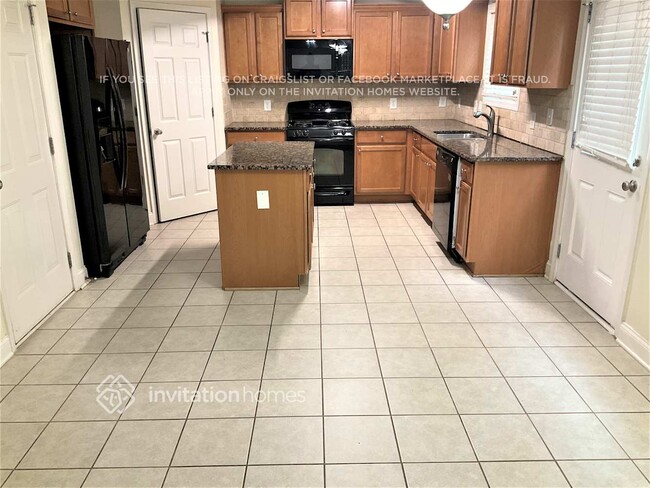 478 Commons Park Ln, Tucker, GA 30084 - photo 3