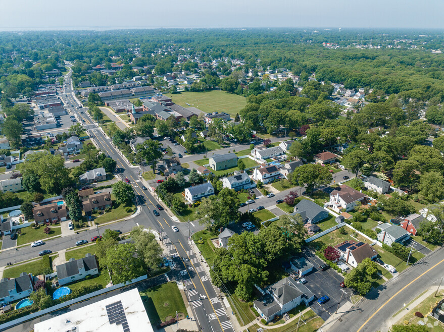 Neighborhood_NorthBabylon_SecondCut_071723
