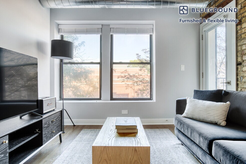 3438 N Seminary Ave unit FL2-ID457, Chicago, IL 60657 - photo 1