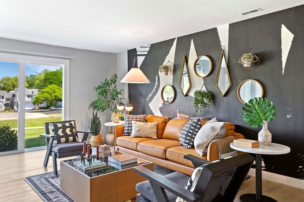 Albion on Northwest 975 N Sterling Ave, Palatine, IL