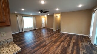 2025 Tecumseh Rd, Manhattan, KS 66502