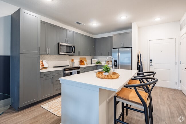 1BR, 1BA - 788SF - Kitchen