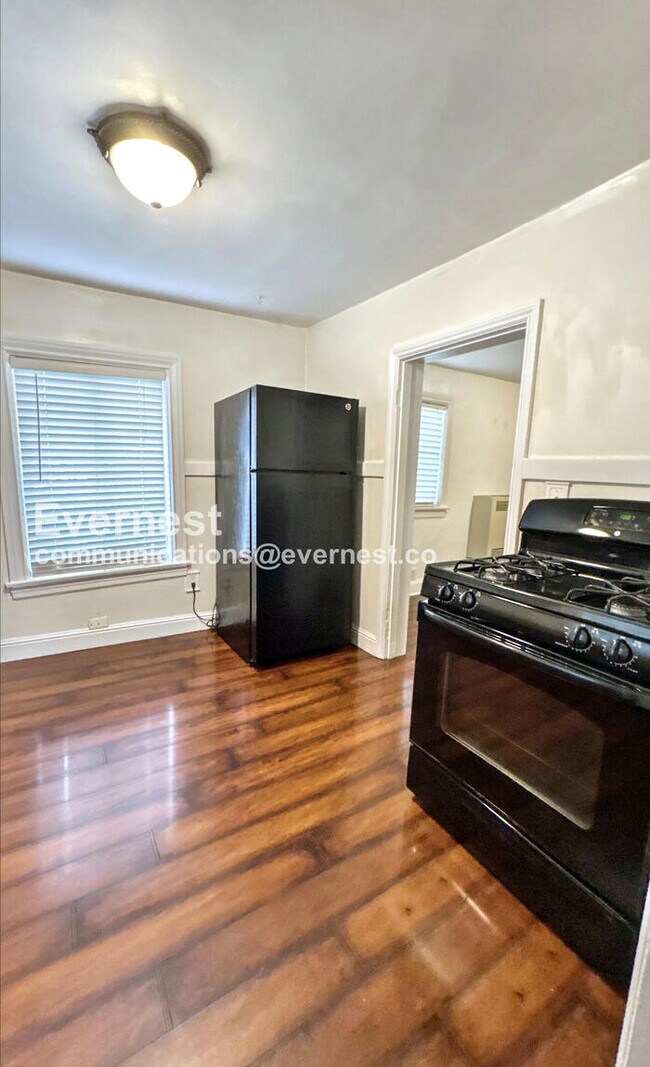 605 E Santa Inez Ave, San Mateo, CA 94401 - photo 7