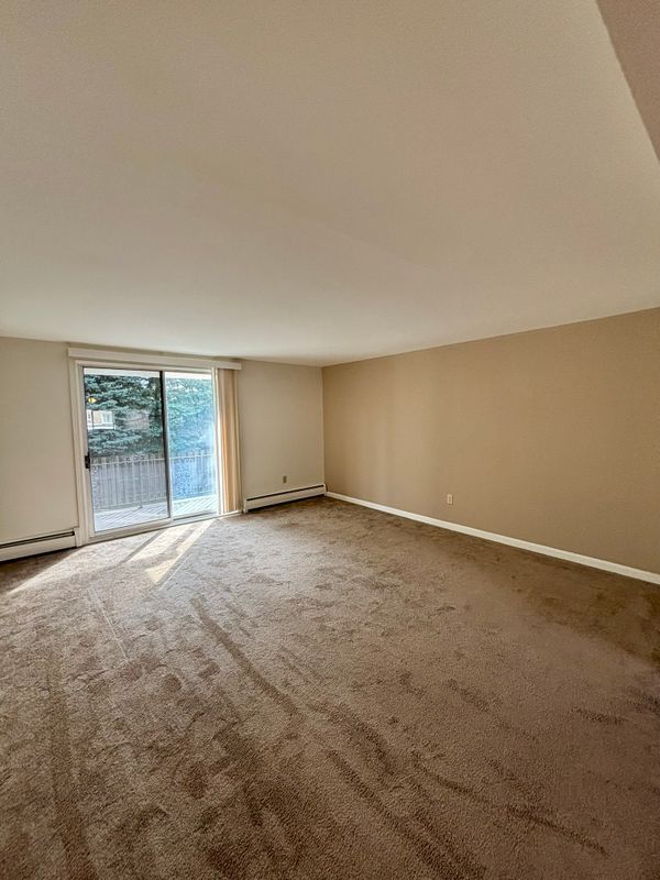 15 Losson Garden Dr, Cheektowaga, NY 14227 - photo 4