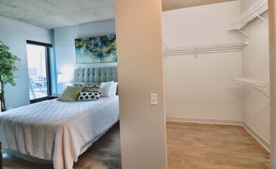 1029 W Addison St, Chicago, IL 60613 - photo 7