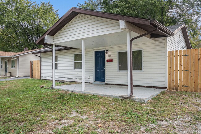 126 Saint Robert Dr, East Saint Louis, IL 62206 - photo 3