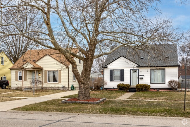 Single story cottages are a popular style in Wayne.