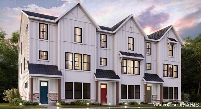 16553 Yellowwood Dr, Chesterfield, MO 63005 - photo 4