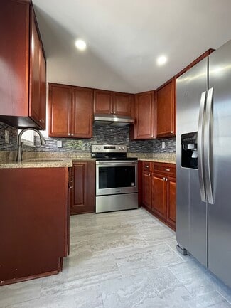 2492 Motor Pkwy, Ronkonkoma, NY 11779