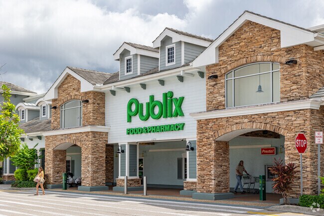 Verandah residents will find groceries and essentials at the local Publix.