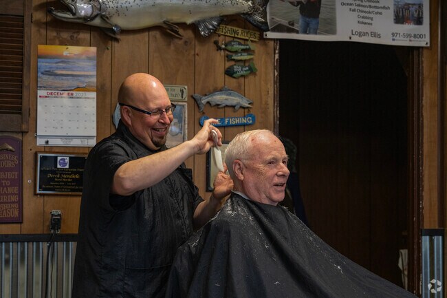 Great haircuts and conversations at Derek's Barbershop in Jefferson, OR.