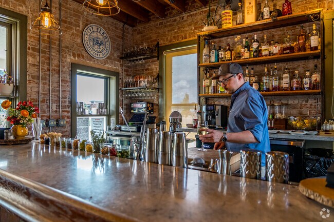 The Farmhouse at Jessup Farm serves delicious food and drinks.
