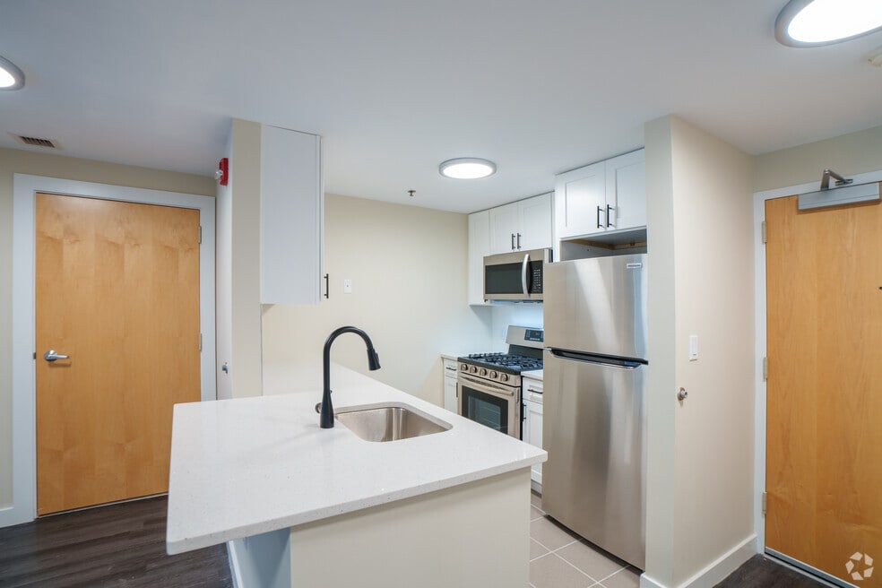 Kendall Crossing Apartments, Cambridge, MA 02142 - photo 1