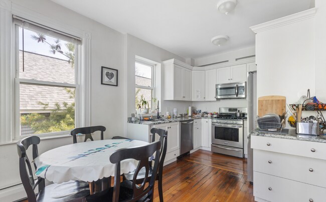 248 Summer St unit 1, Somerville, MA 02143 - photo 2