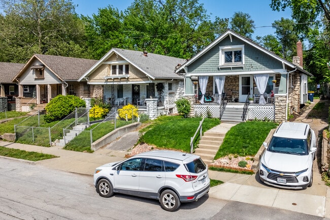 Craftsman bungalows in Ivanhoe Southwest have large front yards and nice curb appeal.