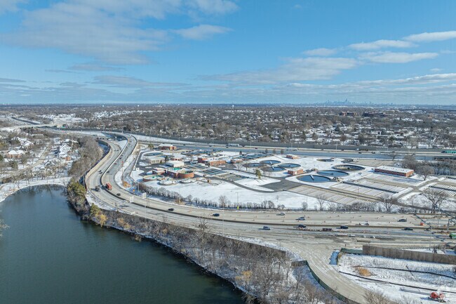 Residents can travel on Interstate 55 and be downtown Chicago in just 30-minutes.