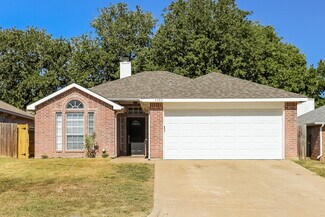 1302 Hidden Glade Dr, Mansfield, TX 76063