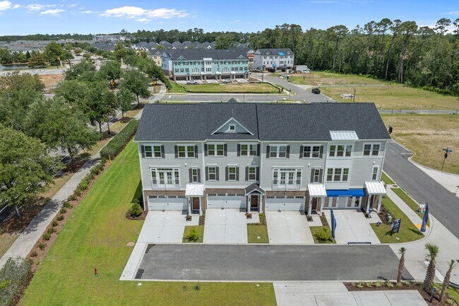 8409 Flamingo Ct, Myrtle Beach, SC 29572 - photo 5