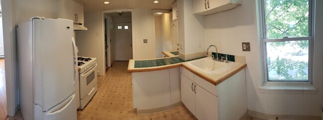 28 Foch St unit 2, Cambridge, MA 02140 - photo 4
